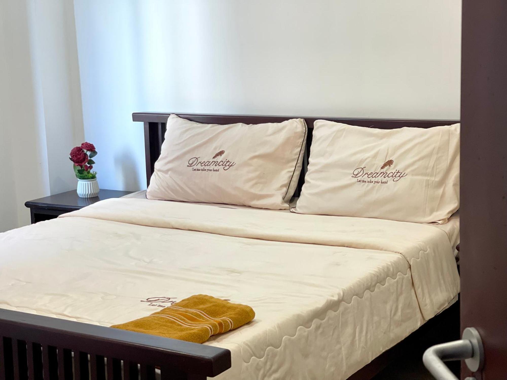 Bed & Breakfast Sky - 50m To Museum And Riverside Phnom Penh