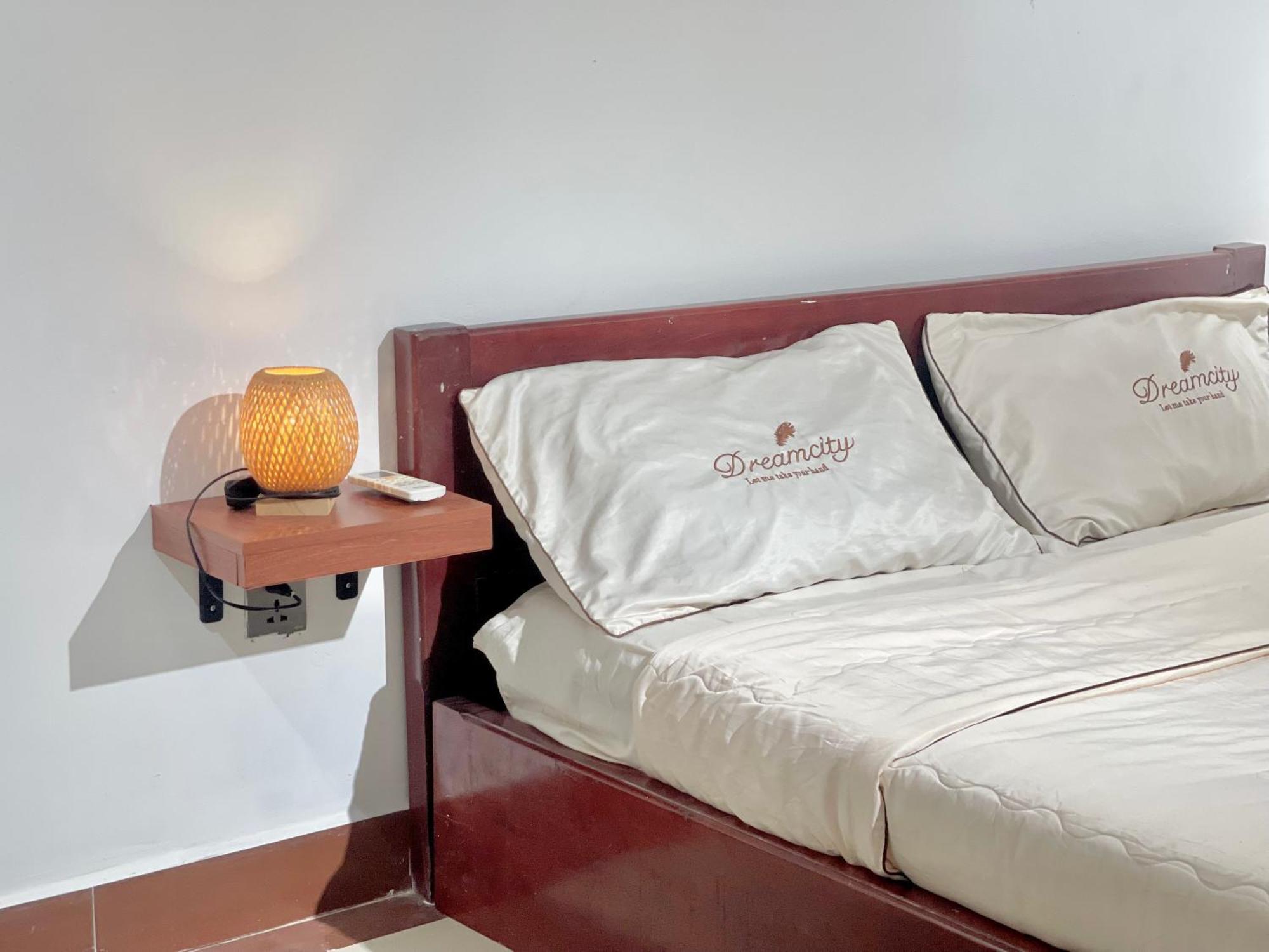 Bed & Breakfast Sky - 50m To Museum And Riverside Phnom Penh